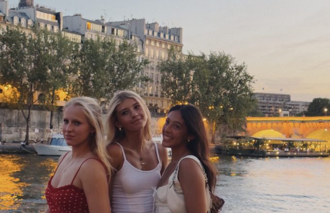 Girls in Paris