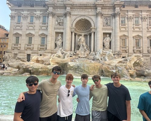 boys trevi fountain