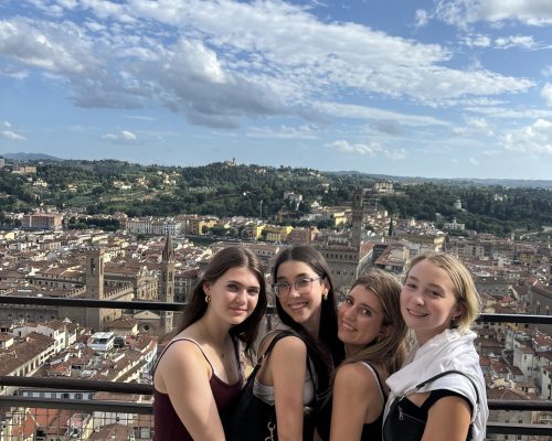 girls duomo florence 2