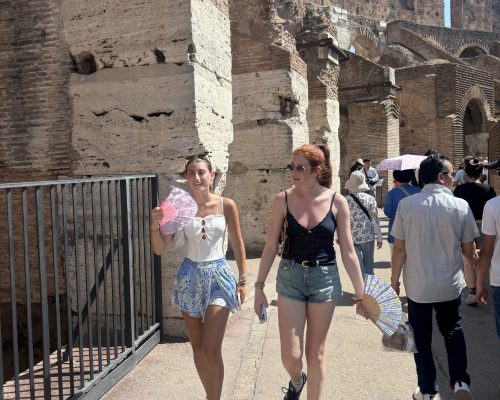 girls rome 3